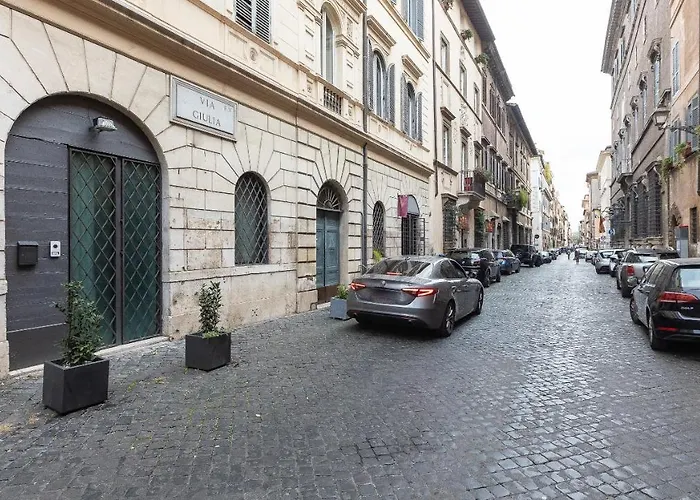Giulia Apartment-Rental In Rome